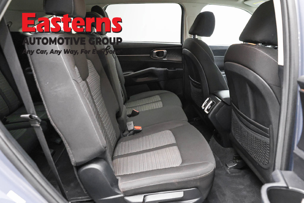 Used 2022 Kia Sorento LX FWD image 22