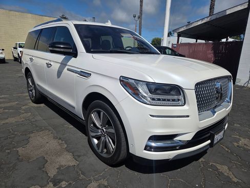Used 2018 Lincoln Navigator Reserve w/ Technology Package AWD/4WD image 1