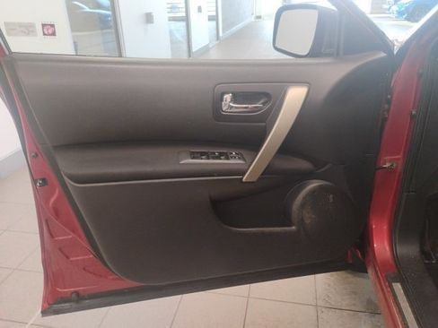 Used 2010 Nissan Rogue S w/ 360 Degree Value Pkg image 13