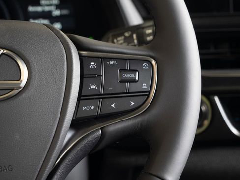 New 2026 Lexus UX 300h FWD image 21