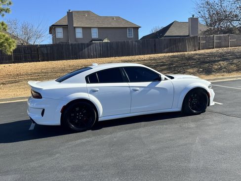 Used 2021 Dodge Charger SRT Hellcat image 11