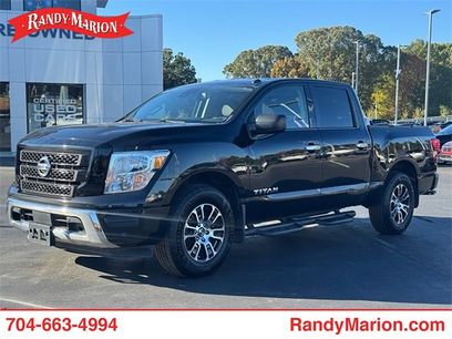 Used 2021 Nissan Titan SV w/ SV Convenience Package