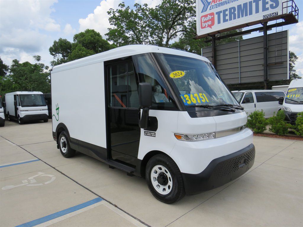 Used 2024 Chevrolet Brightdrop 400 w/ Commercial Equipment Package AWD/4WD image 1
