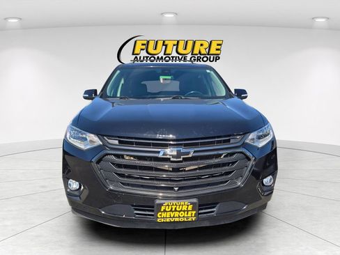 Used 2021 Chevrolet Traverse Premier w/ Redline Edition AWD/4WD image 2