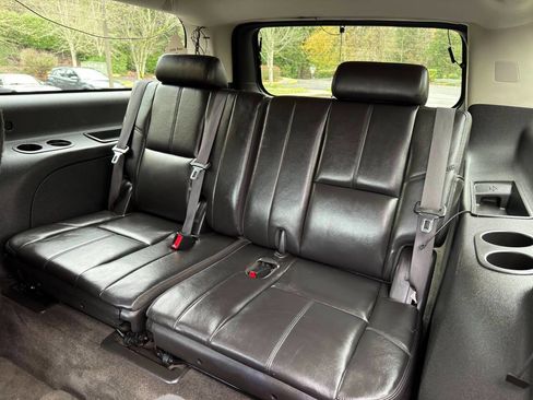 Used 2009 GMC Yukon XL Denali image 28