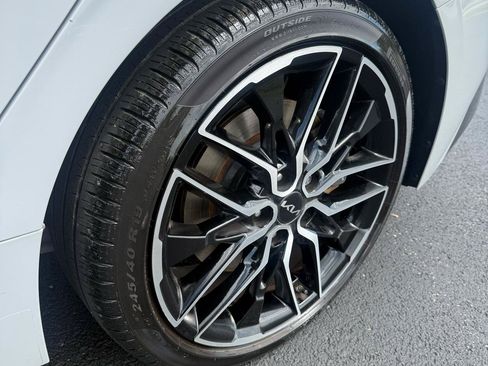 Used 2022 Kia K5 GT FWD image 9