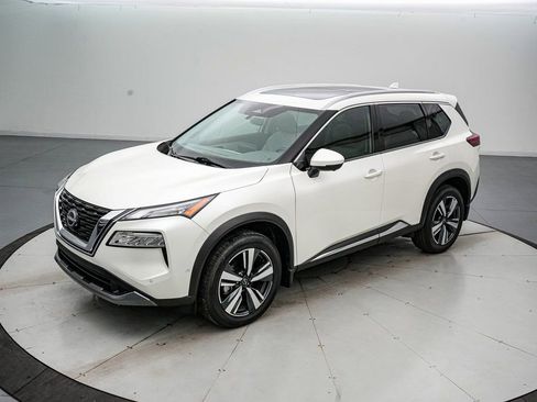 Used 2023 Nissan Rogue SL w/ SL Premium Package image 8