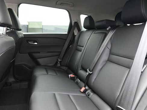 Used 2026 Nissan Rogue Dark Armor FWD image 16