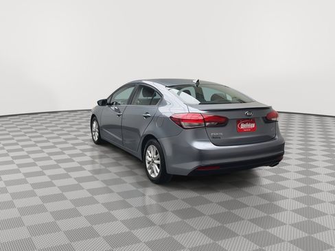 Used 2017 Kia Forte S w/ S Technology Package FWD image 29