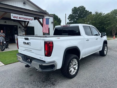 Used 2021 GMC Sierra 1500 SLT AWD/4WD image 3
