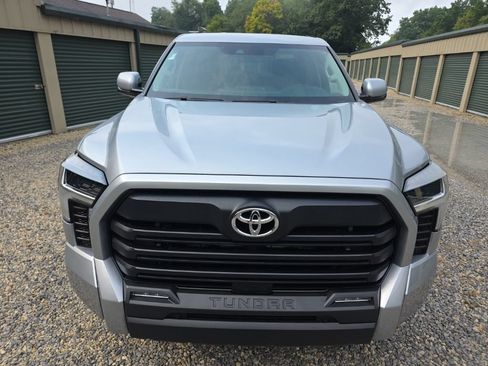 Used 2024 Toyota Tundra SR5 w/ SR5 Convenience Package AWD/4WD image 11