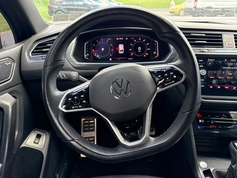 Used 2022 Volkswagen Tiguan SEL R-Line image 20
