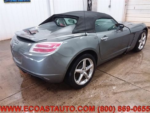 Used 2007 Saturn Sky Red Line image 3