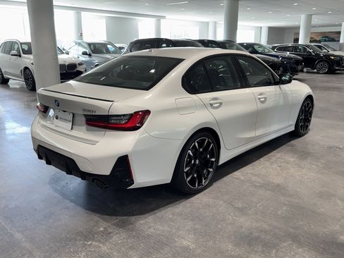 New 2026 BMW 330i Sedan w/ M Sport Package RWD image 7