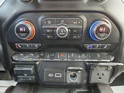 Used 2020 Chevrolet Silverado 1500 LTZ w/ LTZ Premium Package image 31