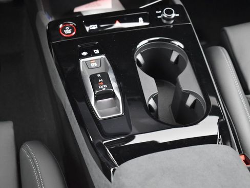 New 2027 Audi SQ6 e-tron Premium Plus AWD/4WD image 15
