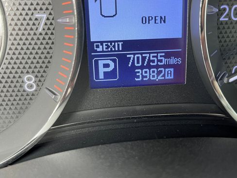 Used 2020 Nissan Armada Platinum w/ Captain's Chairs Package image 17