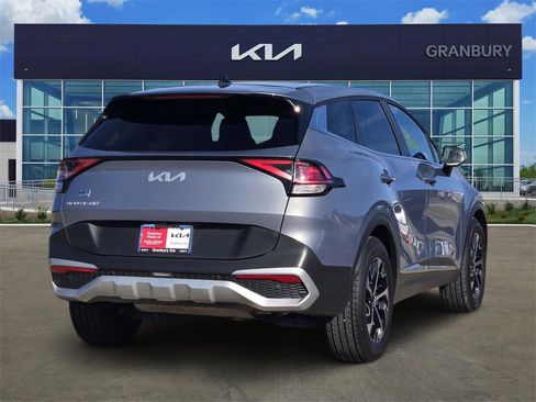 Certified 2024 Kia Sportage EX image 5