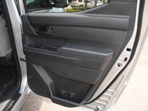 Certified 2024 Toyota Tacoma SR5 AWD/4WD image 19