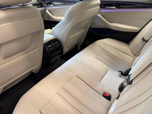 Used 2021 BMW 540i w/ M Sport Package RWD image 29