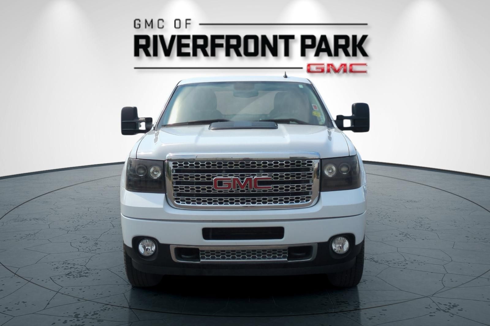 Used 2014 GMC Sierra 2500 Denali AWD/4WD image 8