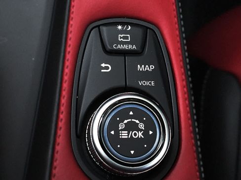 Used 2025 INFINITI QX55 Sensory image 24