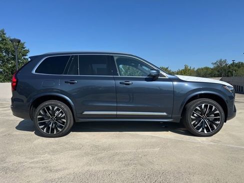 New 2026 Volvo XC90 B6 Plus w/ Protection Package Premier image 8