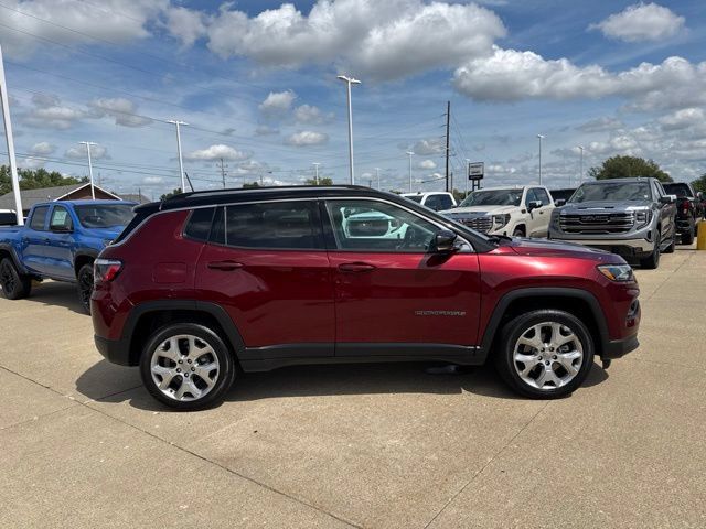 Used 2022 Jeep Compass Limited AWD/4WD image 8