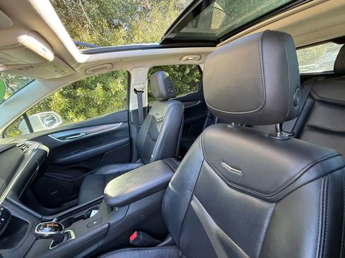 Used 2017 Cadillac XT5 Luxury image 49