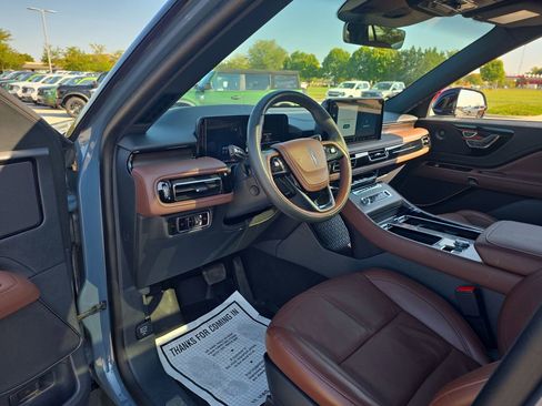 Used 2025 Lincoln Aviator Reserve w/ Illumination Package image 29