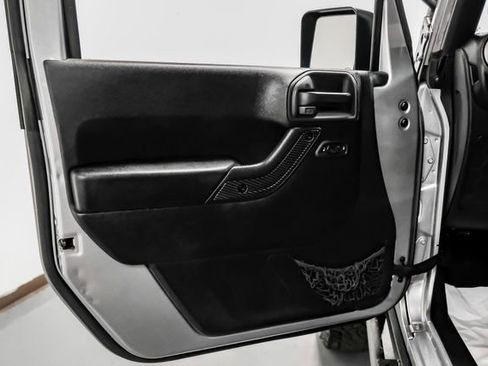 Used 2015 Jeep Wrangler Unlimited Sport w/ Quick Order Package 24S AWD/4WD image 48