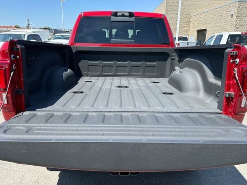 New 2026 RAM 2500 Laramie w/ Sport Appearance Package AWD/4WD image 19