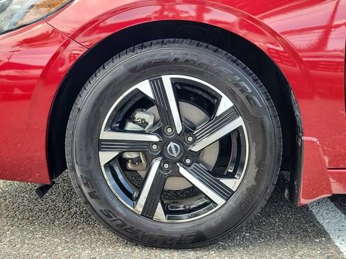 Used 2024 Nissan Sentra SV FWD image 6
