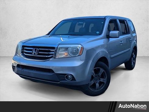 Used 2015 Honda Pilot SE image 1