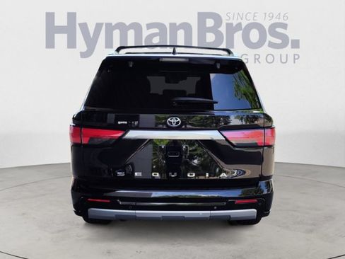 Used 2024 Toyota Sequoia Capstone AWD/4WD image 4