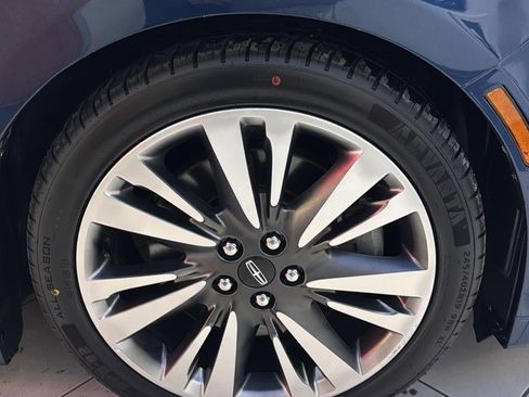 Used 2017 Lincoln MKZ Reserve w/ Climate Package image 30