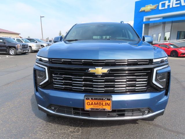 Used 2026 Chevrolet Suburban High Country AWD/4WD image 2