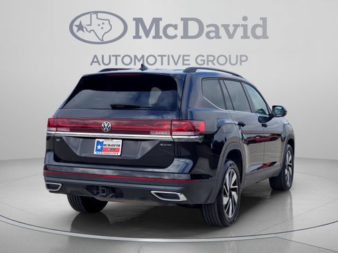 Used 2024 Volkswagen Atlas SE AWD/4WD image 6