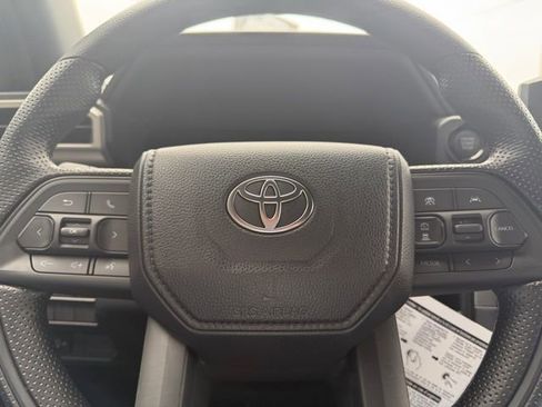 Used 2025 Toyota Tacoma SR5 image 12