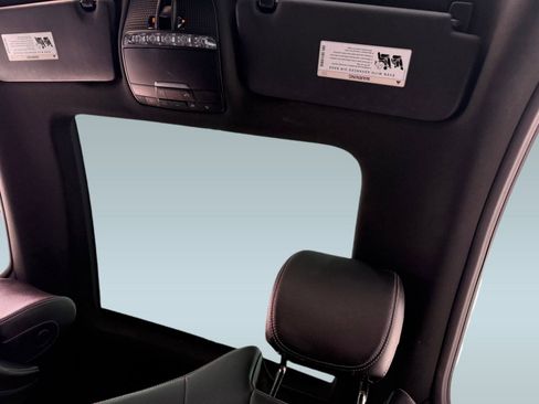 Used 2018 Mercedes-Benz C 300 C 300 image 30