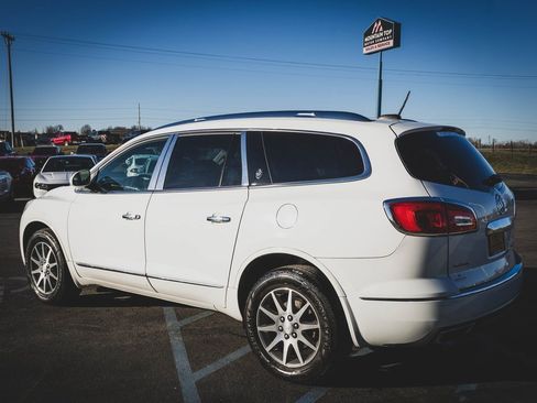 Used 2016 Buick Enclave Leather image 9