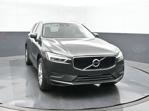Used 2019 Volvo XC60 T5 Momentum w/ Premium Package image 8