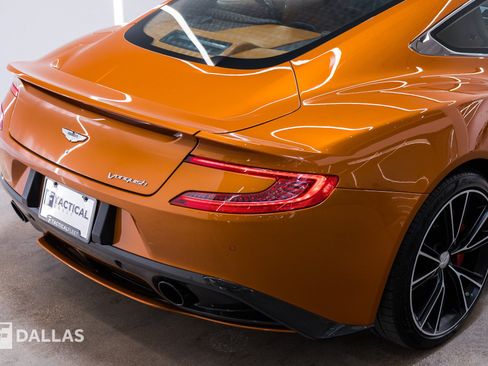 Used 2014 Aston Martin Vanquish Coupe RWD image 23