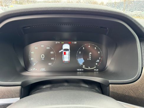 Used 2020 Volvo V90 T6 Cross Country image 17