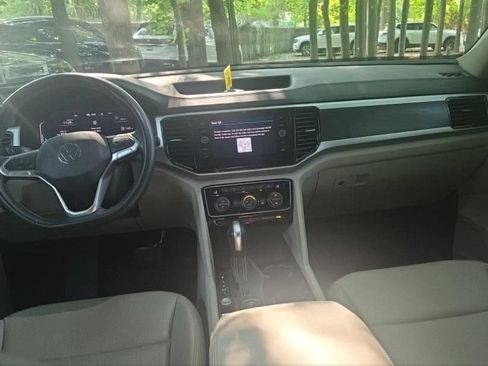 Used 2023 Volkswagen Atlas SE w/ Panoramic Sunroof Package AWD/4WD image 8