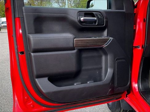 Used 2022 Chevrolet Silverado 1500 LT AWD/4WD image 9