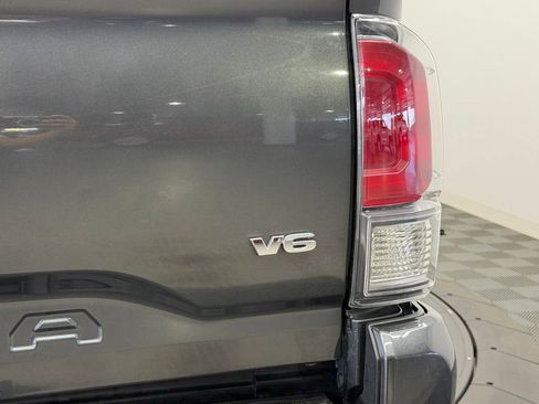 Used 2023 Toyota Tacoma TRD Sport AWD/4WD image 14