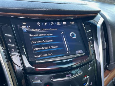 Used 2017 Cadillac Escalade ESV Premium Luxury image 43