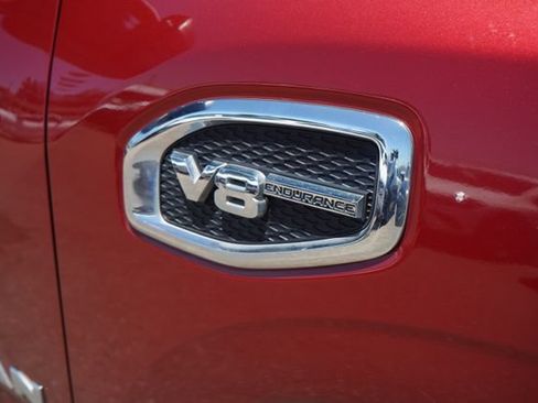 Used 2017 Nissan Titan SL RWD image 12