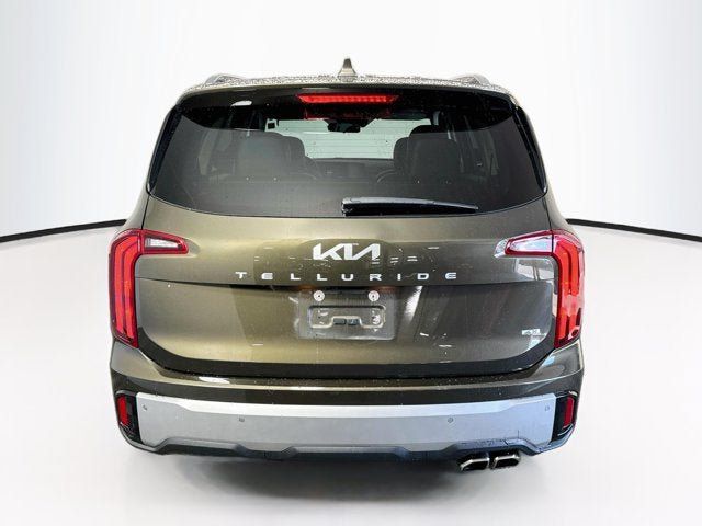 Certified 2023 Kia Telluride S w/ S Sunroof Package AWD/4WD image 6